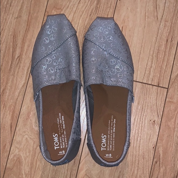 toms peace sign shoes